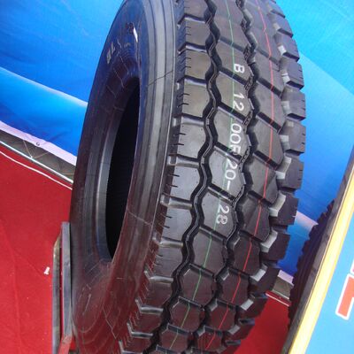 PNEU DE CAMION LOURD 1200R20