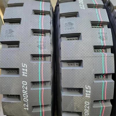 Période de garantie 3 ans ou 120 pneus de camion et bus. Convient à diverses conditions météorologiques, offrant performance et sécurité.