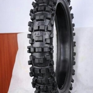 L'OEM radial polarisé du pneu 300-18 de vélo de saleté de 18 pouces d'OIN ccc acceptent